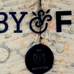 6 brand new in packaging packages of Abby &Finn size 5 diapers